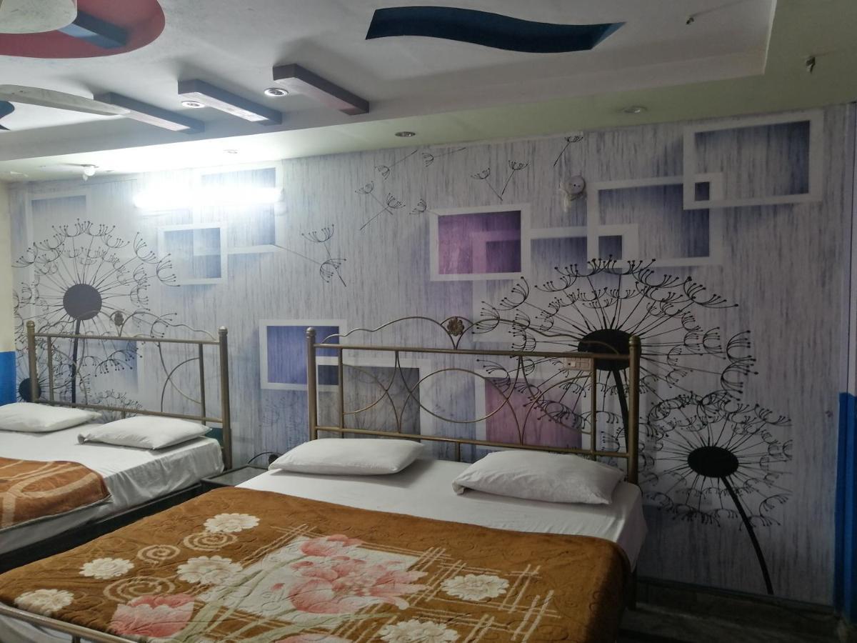 Hajveryinn_Hotel Лахор Екстериор снимка